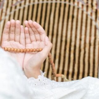 Baca Doa Ini Saat Malam Nisfu Sya'ban, Dapatkan Berkahnya!