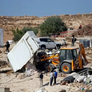 Israel Bongkar Paksa 10 Bangunan Termasuk Masjid di Palestina