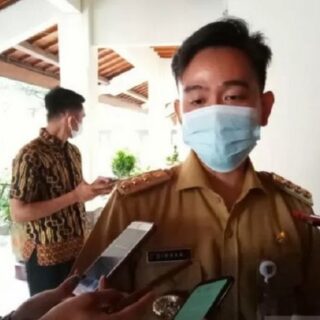 Hasil Survei Pilgub Jateng Tuai Kontroversi, Gibran Rakabuming Raka Peringkat 1? PDIP: Aneh!