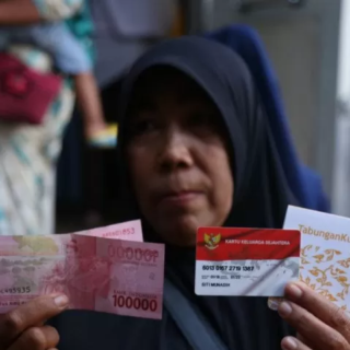 BLT Lansia Rp2,4 Juta Langsung Cair, Cuma Daftar Lewat HP! Cek Data Penerima Per Maret 2022 DISINI!