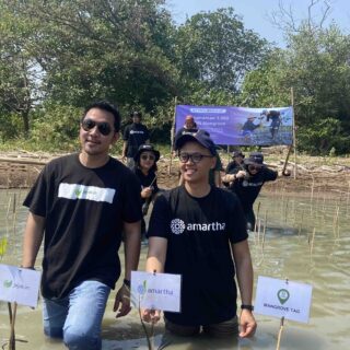 Kurangi Emisi Karbon, Amartha Gandeng Jejakin Tanam Ribuan Mangrove di Pesisir Pantai Morodemak