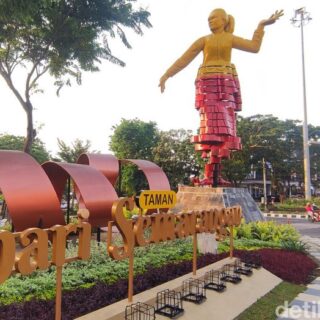 Mulai Berputar, Patung Penari Semarangan Bisa Menari Diiringi Musik