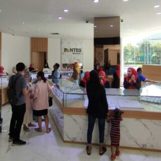 Toko Mas Pantes Grage City Mall Usung Konsep Baru dan Banjir Promo