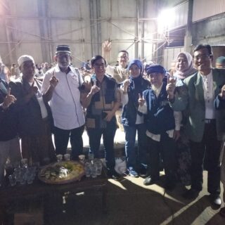 Pendukung Paslon Anies-Imin Ciayumajakuning Gelar Nobar Debat Capres