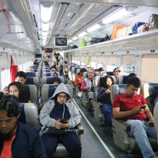 Serunya Menikmati Liburan Sekolah Dengan Naik Kereta Api