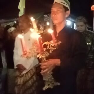 Prosesi panjang jimat Cirebon