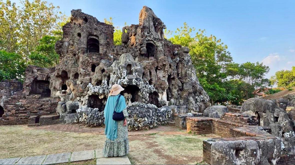 Pengunjung Goa Sunyaragi Meningkat Saat Libur Natal