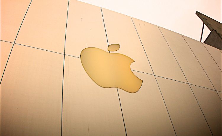 Apple Hadapi Tantangan Berat di Pasar China, Penjualan iPhone Menurun Drastis