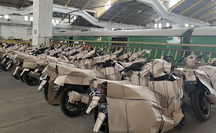 KAI Logistik Catatkan Peningkatan Pengiriman 10% Selama Nataru 2024/2025