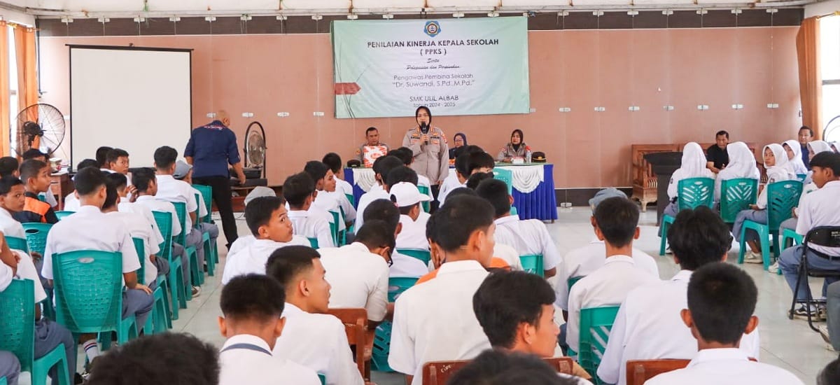 Police Go to School, Kapolresta Cirebon Ajak Pelajar Mandiri dan Bijak Hadapi Tantangan Masa Depan