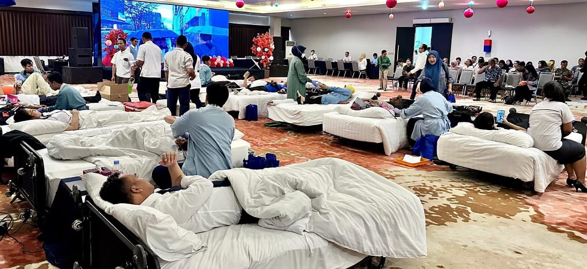 Angkat Tema Korea, Donor Darah di Aston Cirebon Berhasil Kumpulkan 187 Kantong Darah