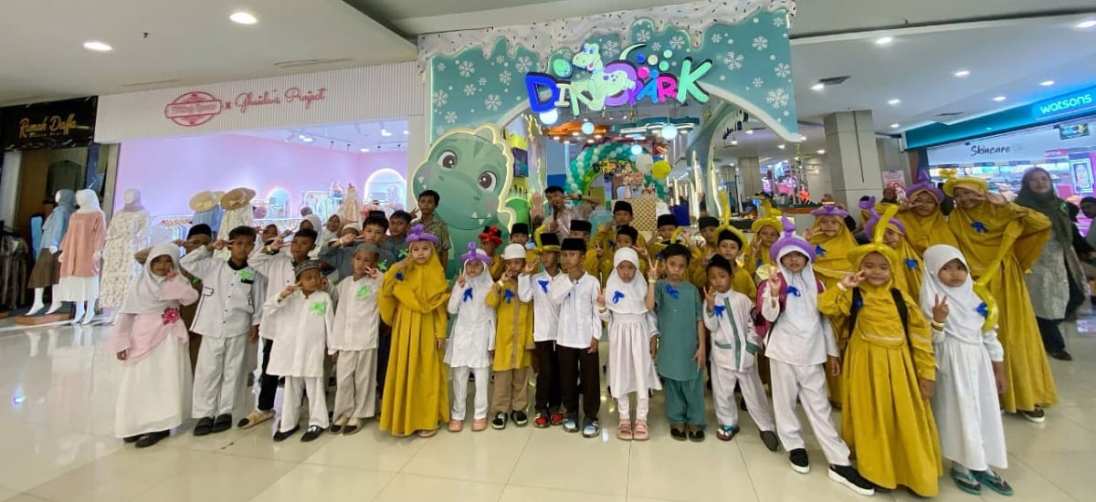 CSB Mall Ajak 100 Anak Yatim Wisata Ramadan dan Berbuka Puasa Bersama