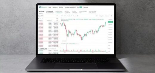 Pasar Kripto Berdarah: BTC Anjlok Dipicu Faktor Makro & Serangan Siber