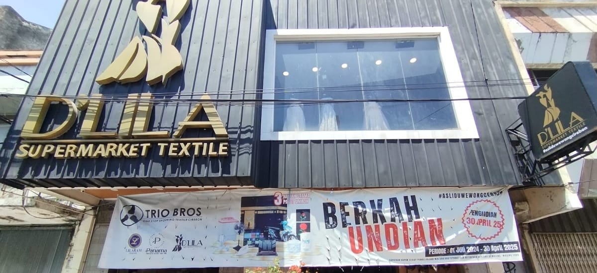 Belanja Tekstil di Trio Bros Plus, Berkesempatan Dapat Umroh dan Hadiah Menarik Lainnya