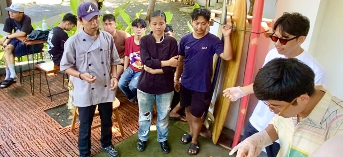 Inilah Keseruan Tim Keruma Ramen : Liburan ke Batu Karas Pangandaran Hingga Lomba Masak Internal ala MasterChef