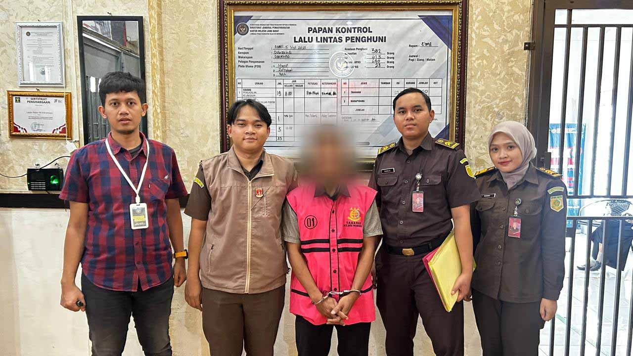 DJP Jawa Barat II Serahkan Tersangka dan Barang Bukti Kasus Tindak Pidana Perpajakan