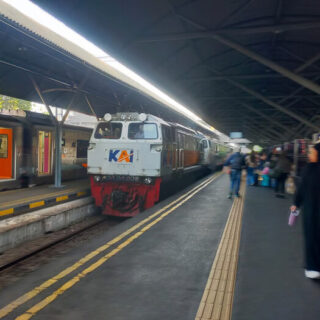 KAI Daop 8 Himbau Penumpang Datang Lebih Awal ke Stasiun Pada Peringatan May Day