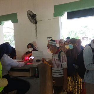 2.054 Pelanggan Gunakan Kereta Api di Stasiun Bojonegoro hari selasa Pada Libur Panjang Waisak 2025