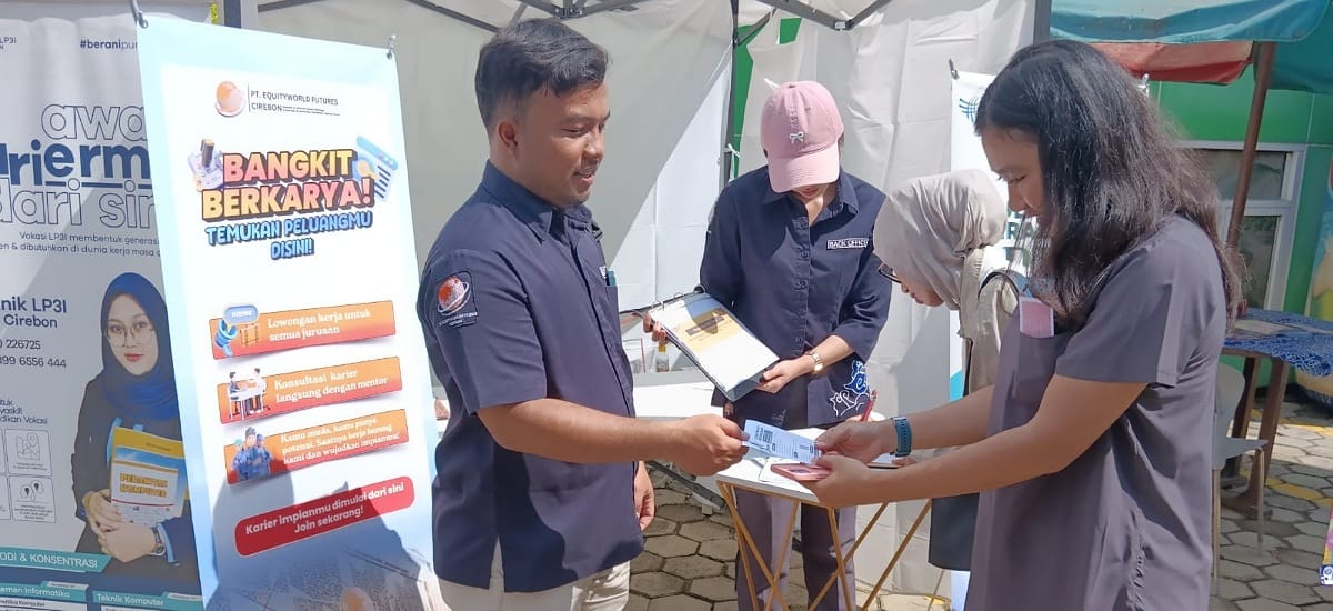 EWF Cirebon Dorong Pemberdayaan Tenaga Kerja Lewat Sosialisasi di May Day 2025
