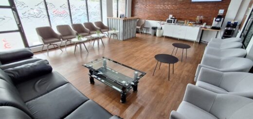 Nikmati Fasilitas Luxury Lounge Stasiun Cirebon Yang Kian Nyaman