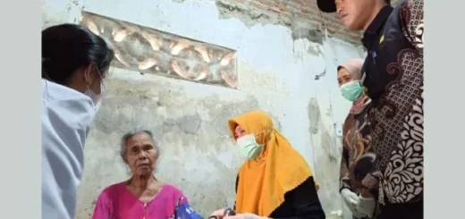 Peringati Hari Jadi Kota Cirebon, Kelurahan Kesenden Gelar Cek Kesehatan Gratis Door to Door