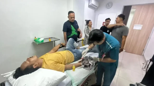 Aksi Heroik Polisi di Karawang: Luka Berat Demi Selamatkan Warga