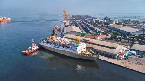 Semester I 2025, Kinerja Arus Barang Pelindo Multi Terminal Branch Tanjung Emas Meningkat 32%