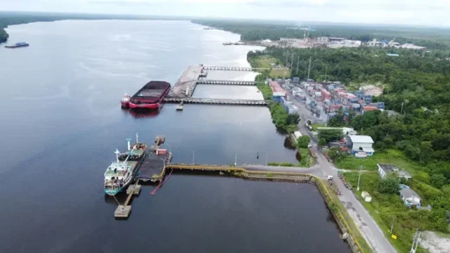 Pelindo Multi Terminal Branch Bumiharjo Terima Penghargaan Kecelakaan Nihil