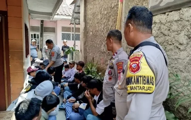 28 Pelajar di Kota Bogor Digerebek Polisi Saat Pesta Miras
