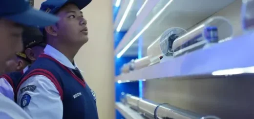 CRRC Sifang Ajak Siswa SMP dan Komunitas Kereta Api Mengenal Teknologi Transportasi Masa Depan