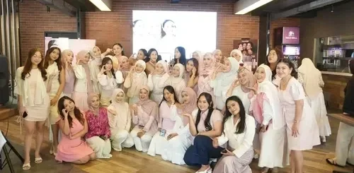 Geng Glowing Glow & Gather Sukses Dihadiri 30 Glowfluencers