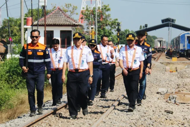KAI Daop 3 Cirebon, Mohon Maaf dan Terima Kasih atas Kesabaran Pelanggan