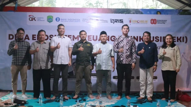 Perkuat Pertumbuhan Ekonomi, OJK Cirebon Luncurkan Desa Ekosistem Keuangan Inklusif