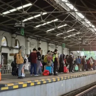 Pertahankan Keselamatan dan Keamanan, KAI Daop 3 Cirebon Ajak Masyarakat Jaga Fasilitas Transportasi Publik