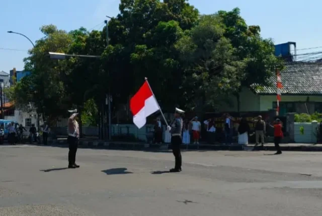 Polres Ciko dan Masyarakat Ikuti Detik-detik Proklamasi dengan Khidmat