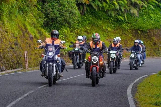 Touring Motor Makin Populer, Simak Tips Touring Aman dan Nyaman ala BRI Finance