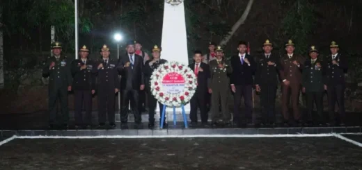 Kapolres Banjar Pimpin Apel Kehormatan dan Renungan Suci di TMP Kusuma Bangsa