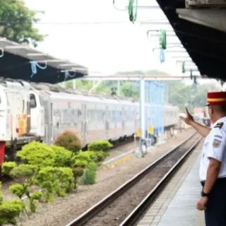 Meriahkan HUT Ke-80, Daop 3 Cirebon Gelar Lomba Foto 80 Tahun Perjalanan KAI