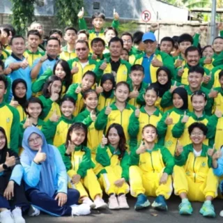 Wali Kota Cirebon Berikan Motivasi Kepada Kontingen yang Siap Berlaga di POPDA XIV Jawa Barat