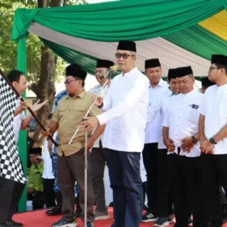 Sekda Lepas Pawai Ta’aruf MTQ Ke-57 Kota Cirebon