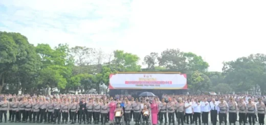 Empat Anggota Polda Jabar Terima Kenaikan Pangkat Luar Biasa Atas Dedikasi dan Pengorbanannya