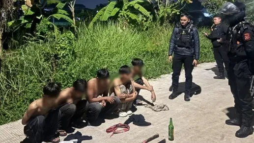 Polres Karawang Amankan Lima Remaja Bersenjata Tajam dan Bom Molotov, Cegah Tawuran di Jembatan Kepuh