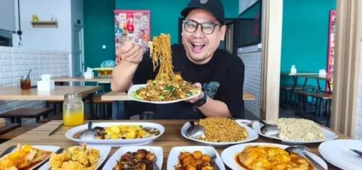 Boom Bao Hadir di Kota Cirebon, Sajikan Nasi Goreng Jumbo dan Chinese Food Halal