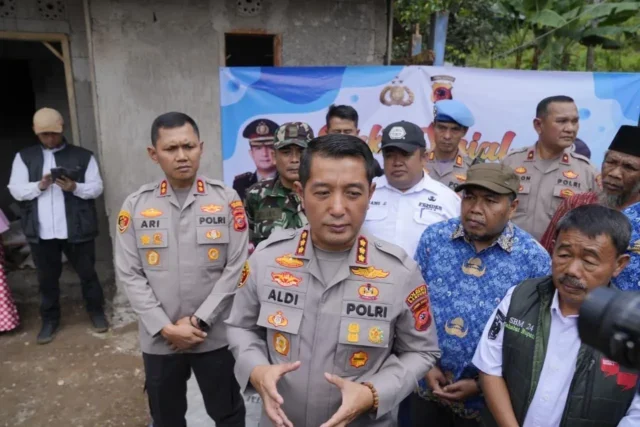 Kapolresta Bandung Tinjau Pembangunan Rutilahu, Bukti Nyata Polri Hadir Tingkatkan Kesejahteraan Masyarakat
