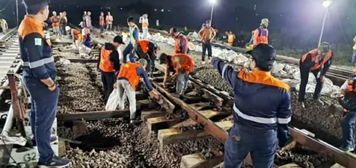 KAI Daop 3 Cirebon Tingkatkan Keselamatan dengan Mengganti Wesel