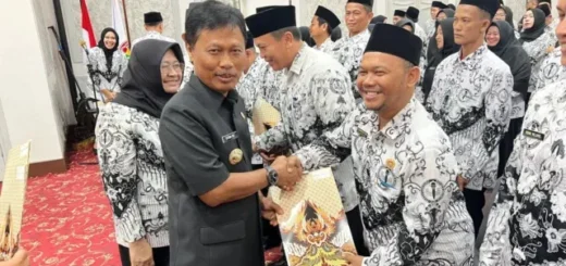 PGRI Kota Cirebon Periode 2025-2030 Resmi Dilantik