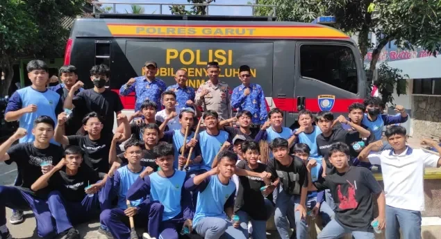 Tanamkan Moral dan Disiplin, Polres Garut Sasar SMAN 14 dalam Upaya Tekan Kenakalan Remaja