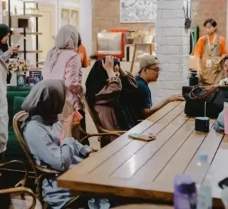 Program Makan Bareng Ading Jadi Ajang Kulineran dan Pertemanan Baru di Cirebon