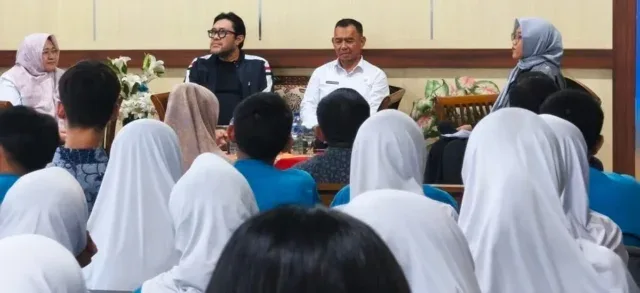 SMPN 1 Kota Cirebon Dapat Apresiasi DPRD Jabar atas Prestasi dan Pendidikan Karakter