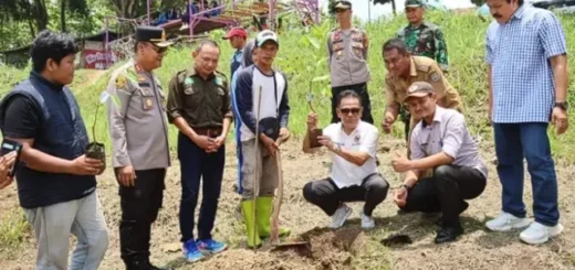 Gandeng Pemuda Muhammadiyah, Kapolres Ciamis Dukung Gerakan 10.000 Pohon Produktif